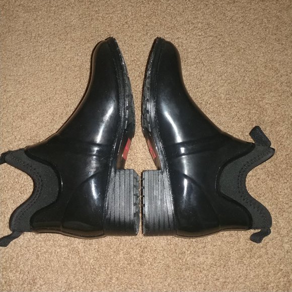 Nine West: DEVIN Black Shiny Rain Booties - Women's Size 9M - Picture 7 of 12